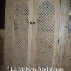 Porte double arche moucharabieh