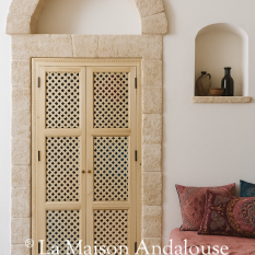 Porte placard moucharabier